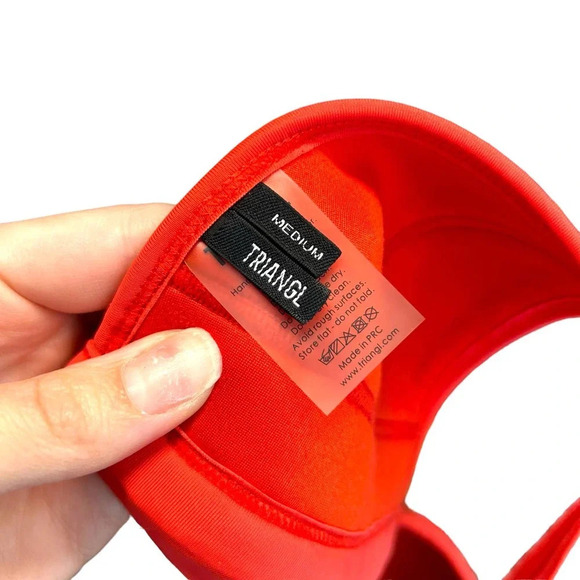 Triangl Red Triangle Cup Neoprene Eyelet Crochet Bikini Top Size Medium - Picture 6 of 7